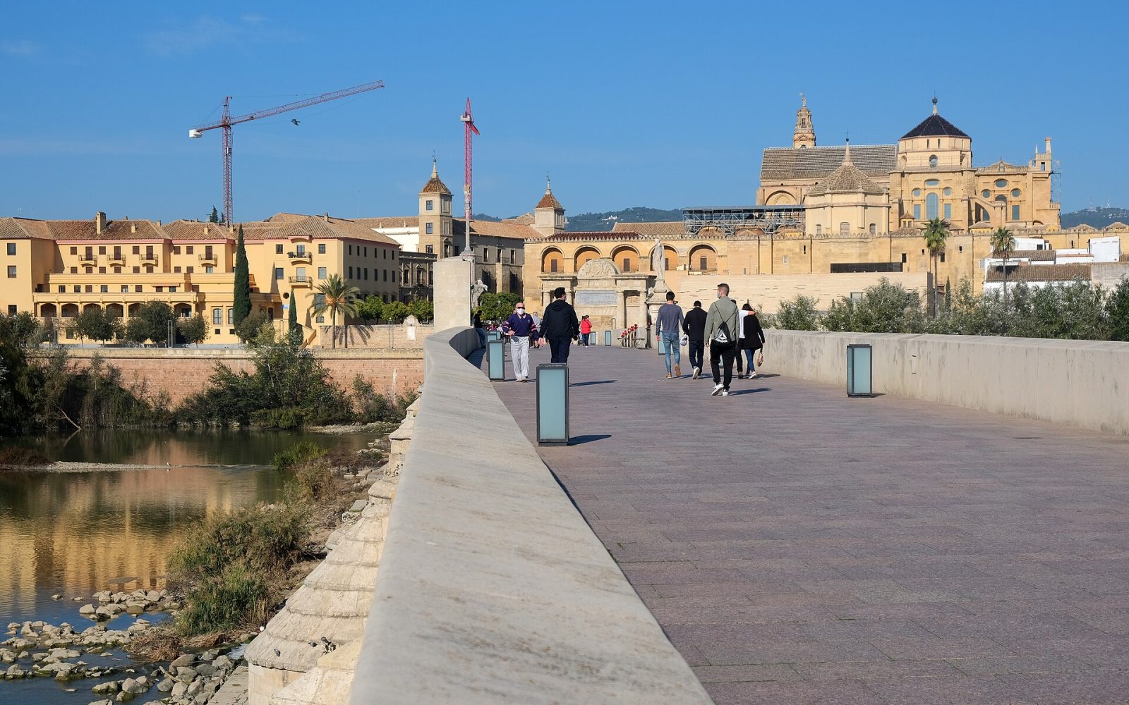 Balade entre le pont romain et les rives du Guadalquivir