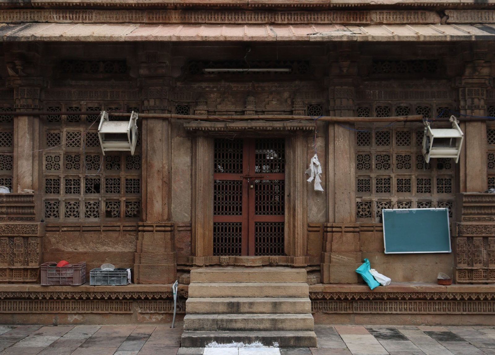 Jain Temples and Merchant Philanthropy in Ahmedabad
