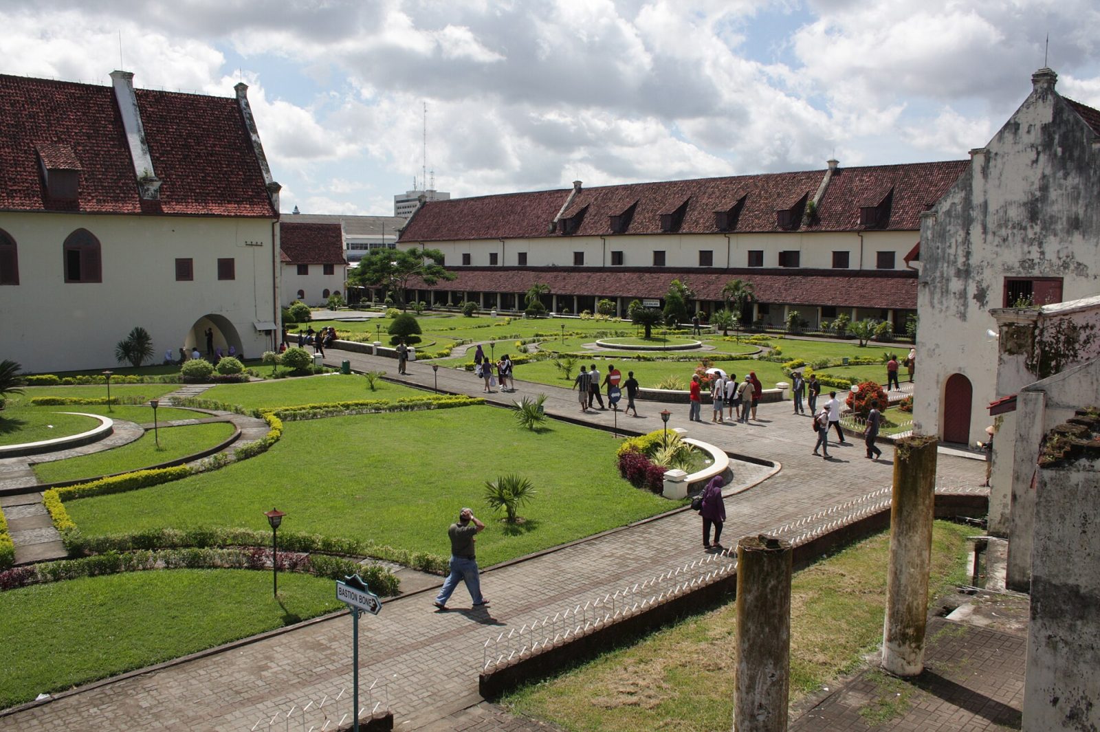 Makassar : histoire, marchés et spiritualité