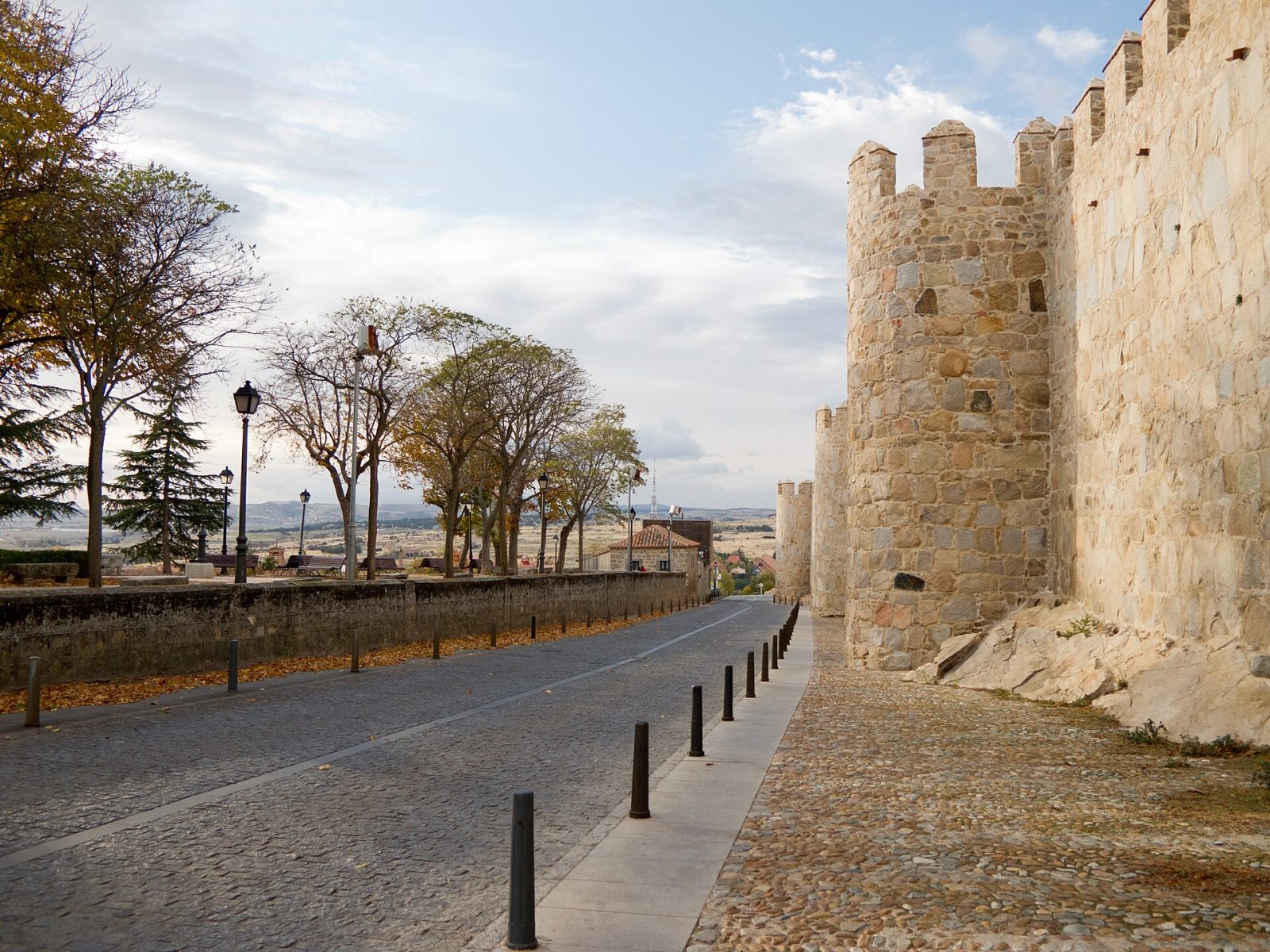 Ávila : églises, portes et remparts
